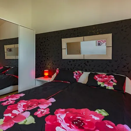 Apartament Ina Pula